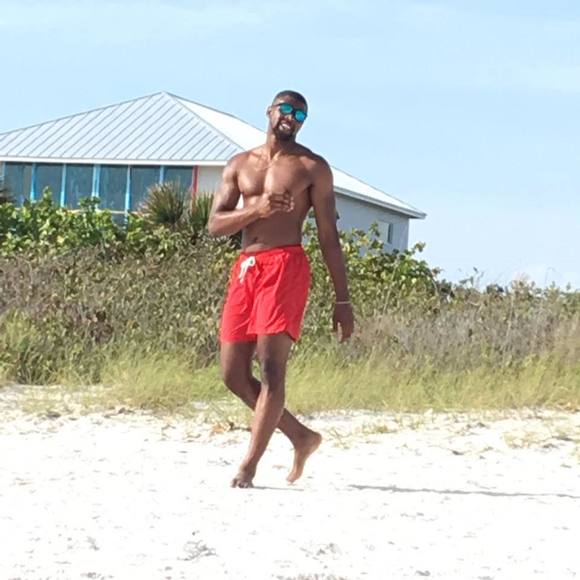 Meet your Posher, Errol - Picture 1 of 1